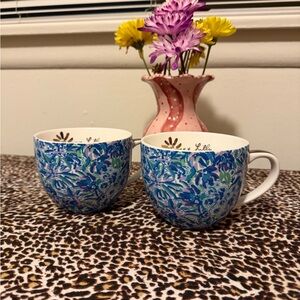 Lilly Pulitzer “Lion Around” Mugs